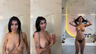 Onlyfans nude horny pornstar Mia Khalifa show her big boobs porn